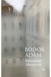 Behavazott lábnyomok